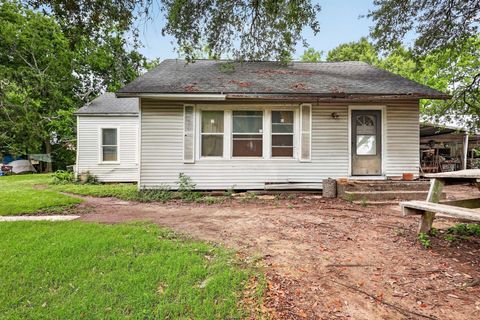 Photo of 101 Virginia Street, South Houston, TX 77587 (MLS # 70756061)