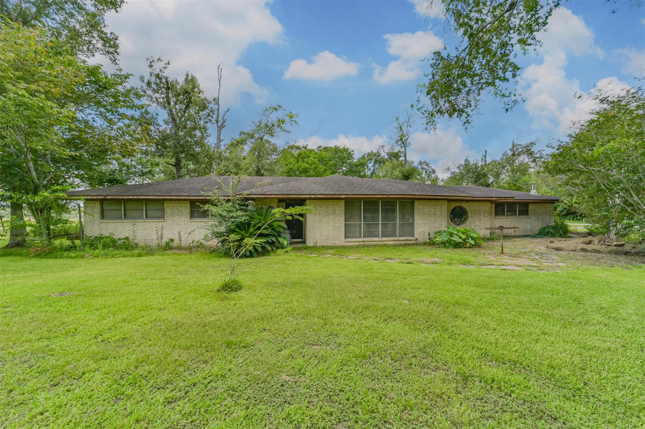 18519 Fm 2100 Road
