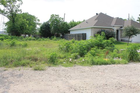 Photo of 5105 Amy Street, Houston, TX 77028 (MLS # 94982753)