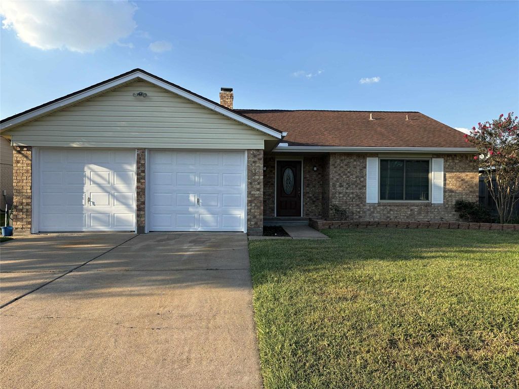 Photo of 501 S Travis Street, Deer Park, TX 77536 (MLS # 76631713)