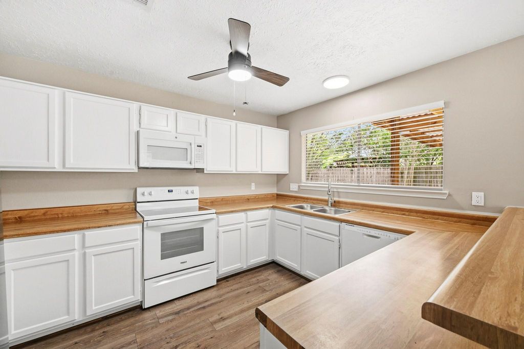 Photo of 5202 Roserock Lane, Spring, TX 77379 (MLS # 8976377)