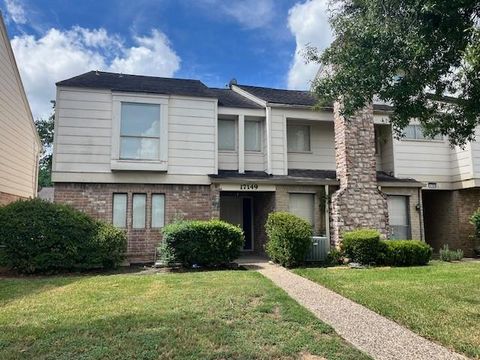 Photo of 17149 Beaver Springs Drive #13, Houston, TX 77090 (MLS # 66825583) Photo of 17149 Beaver Springs Drive #13, Houston, TX 77090 (MLS # 66825583)