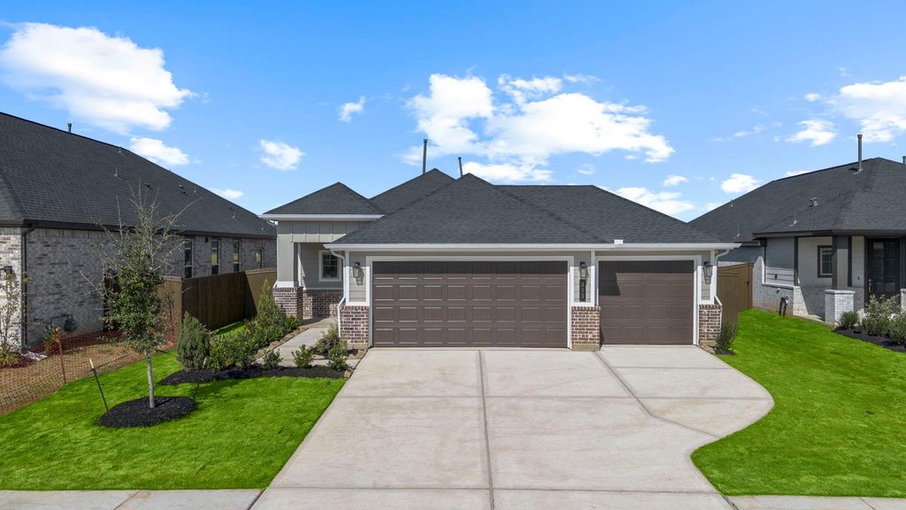 Photo of 313 Goldeneye Duck Drive, Waller, TX 77484 (MLS # 39308482)