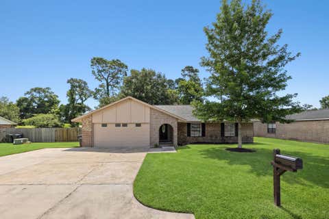 Photo of 12422 Old River Drive, Baytown, TX 77523 (MLS # 83022487)