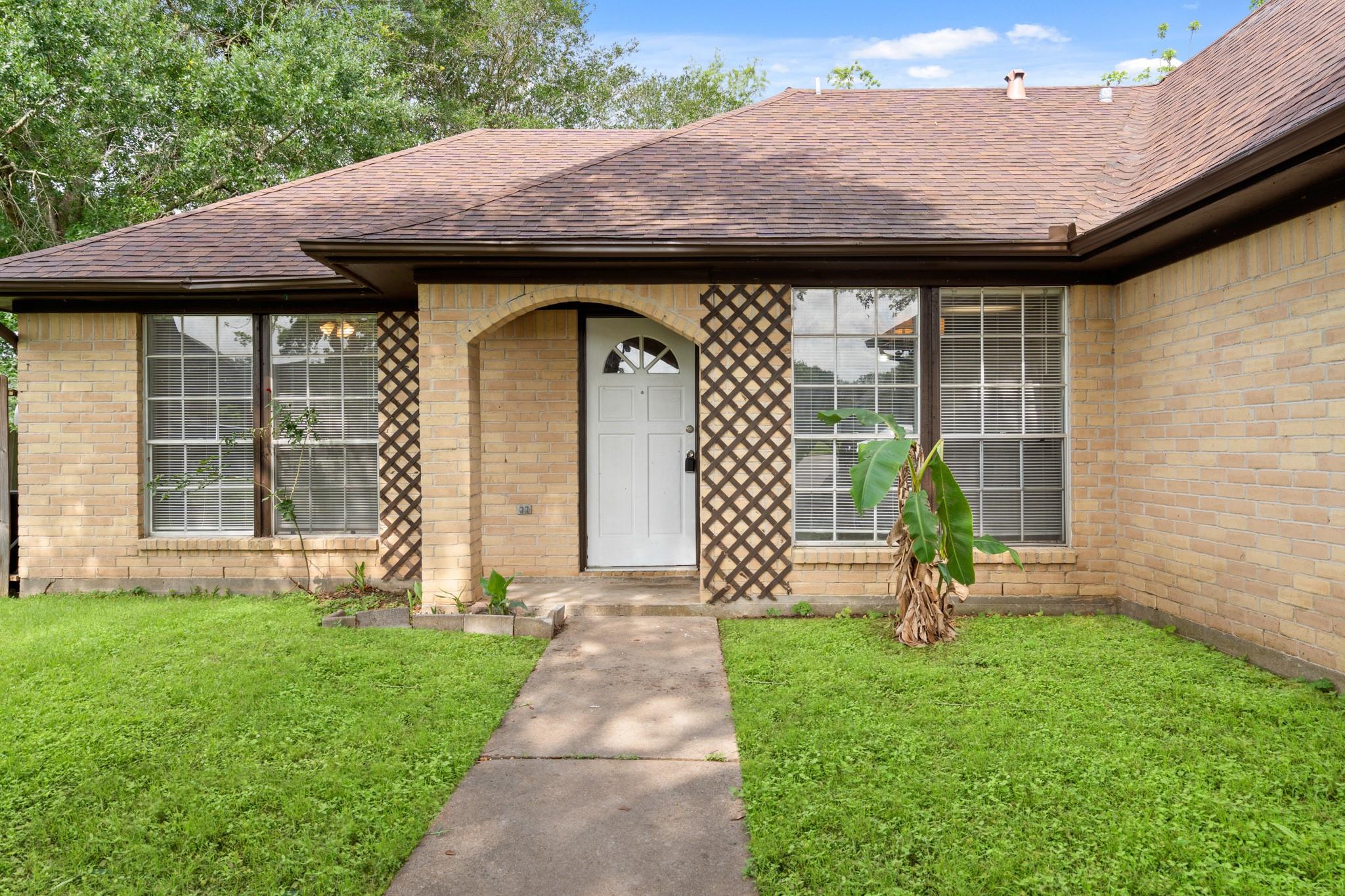 2220 Spruce Drive