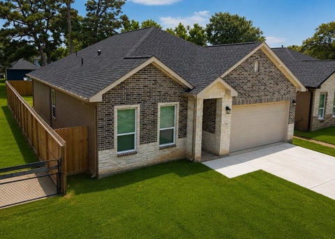 Photo of 707 S Carroll, La Porte, TX 77571 (MLS # 44095195)