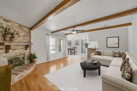 Photo of 8415 Braesdale Lane, Houston, TX 77071 (MLS # 66138422)