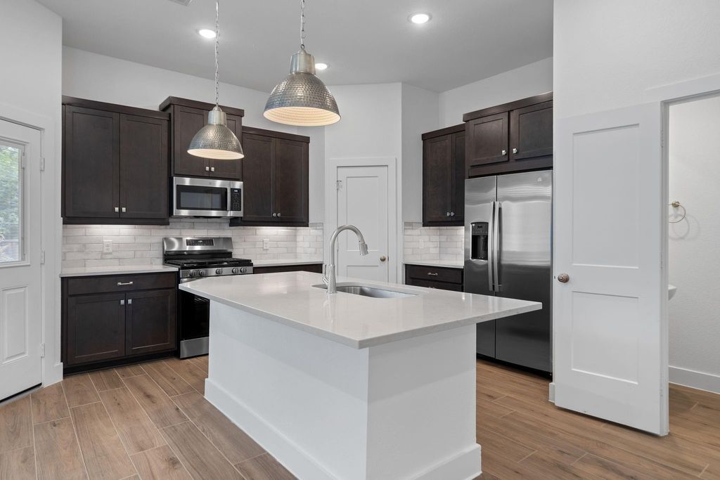 Photo of 528 Red Cascade Trail, Willis, TX 77318 (MLS # 19609562)