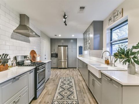 Photo of 401 Reta Drive, Deer Park, TX 77536 (MLS # 74252120)