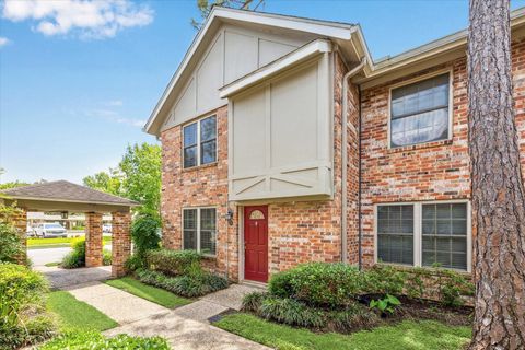 Photo of 515 Tallowood Road #50, Houston, TX 77024 (MLS # 40326090)