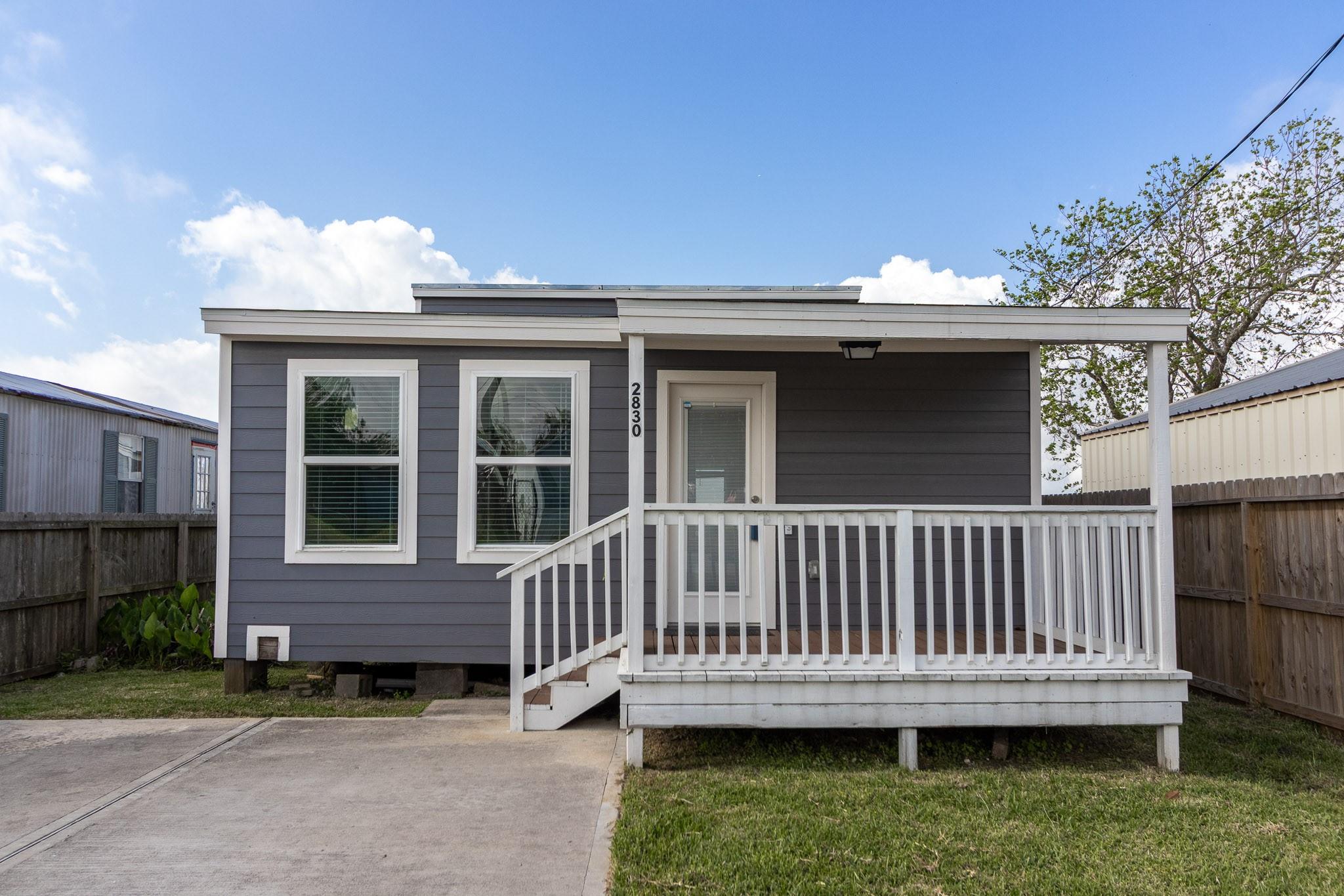 2830 Bay Oaks Harbor Drive