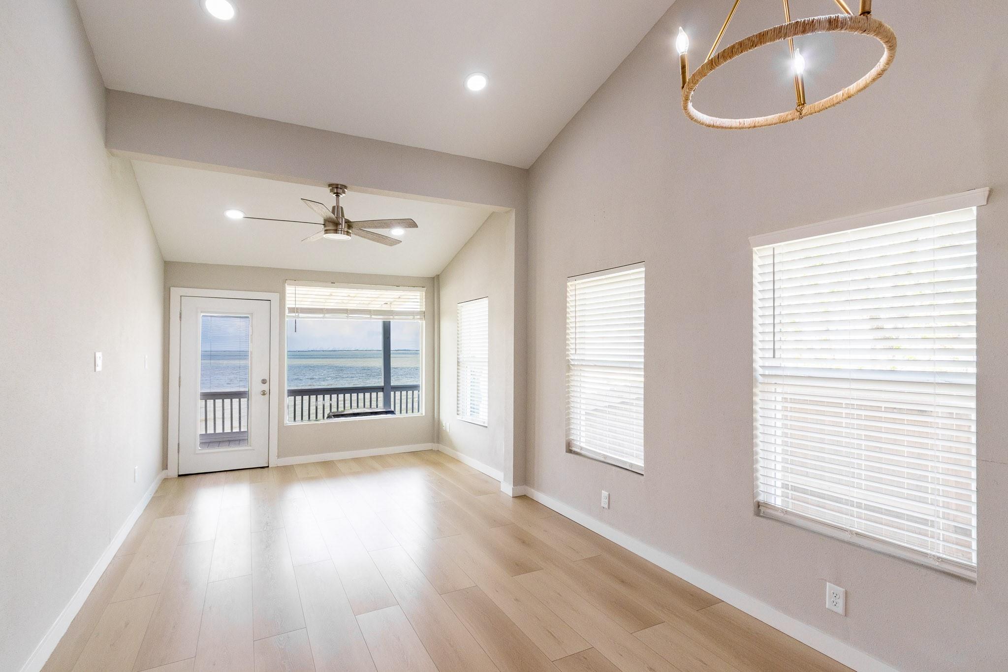 2830 Bay Oaks Harbor Drive