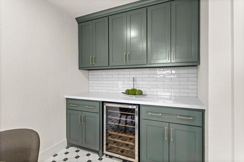 Tiny photo for 3725 Griggs Road, Houston, TX 77021 (MLS # 83634180)