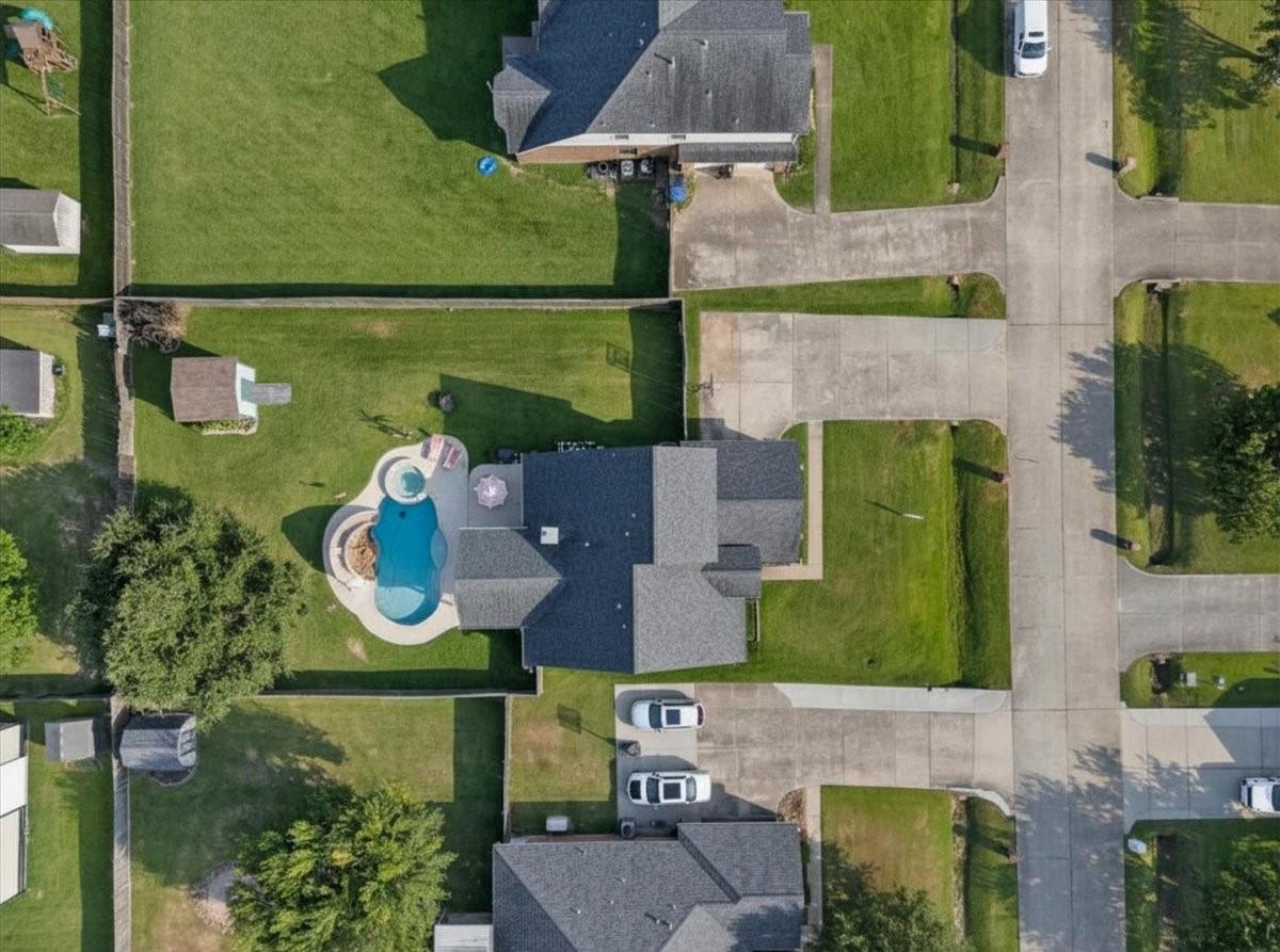 8018 Dogwood Court