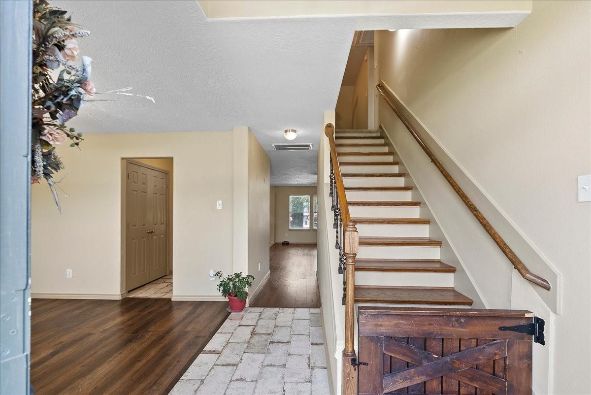 8018 Dogwood Court