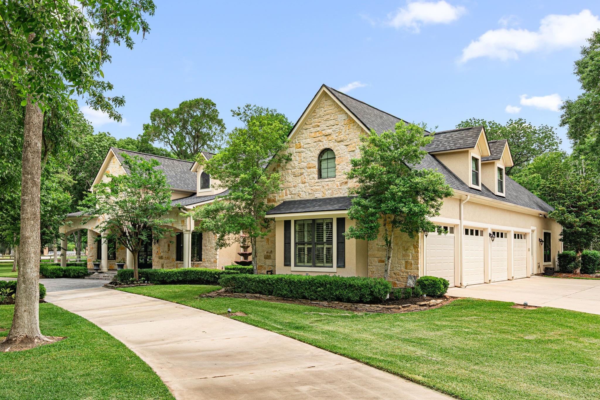 3320 Wild River Drive