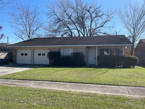 Photo of 9011 Alcott Drive, Houston, TX 77080 (MLS # 43697964)