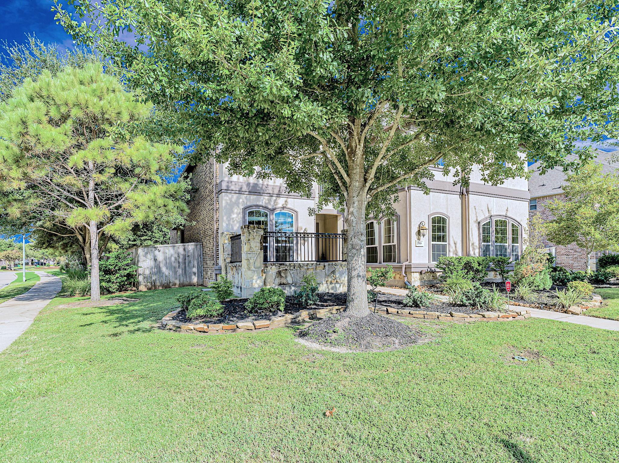 2918 Chapel Rock Court