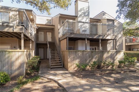 Photo of 9707 Richmond Avenue #134, Houston, TX 77042 (MLS # 38128843)