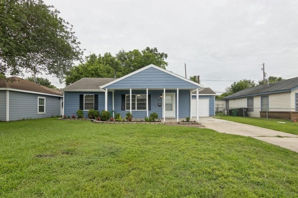 Photo of 1435 Ogilvie Street, Houston, TX 77017 (MLS # 51180474)