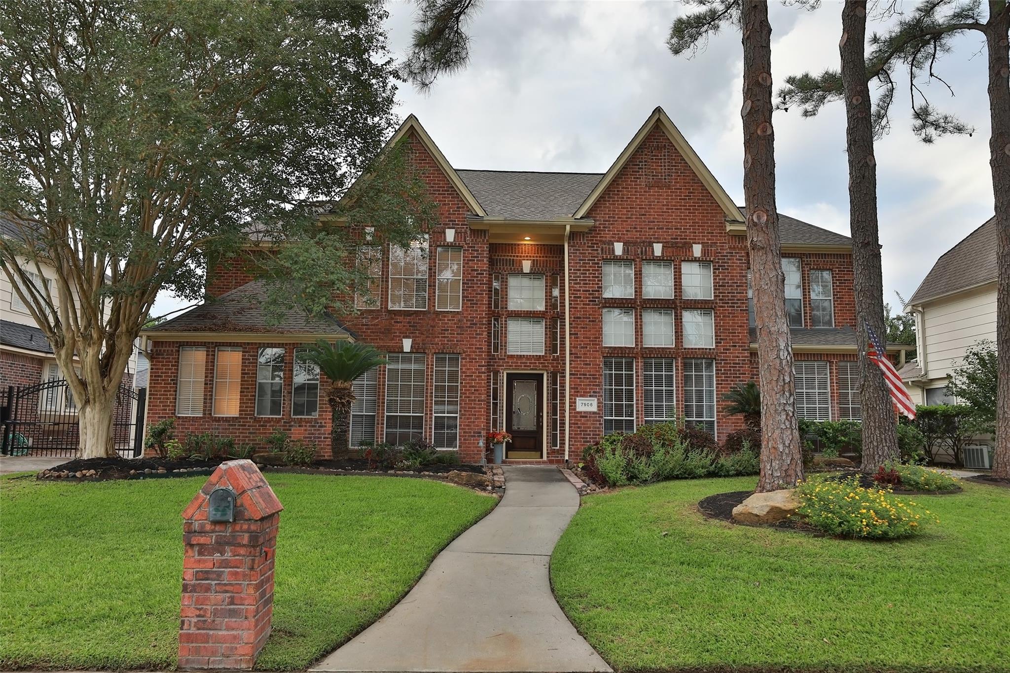 7906 Tizerton Court