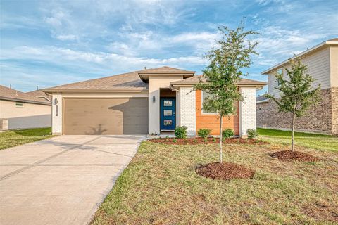 Photo of 14530 Rain Tree Drive, Baytown, TX 77523 (MLS # 51277475)