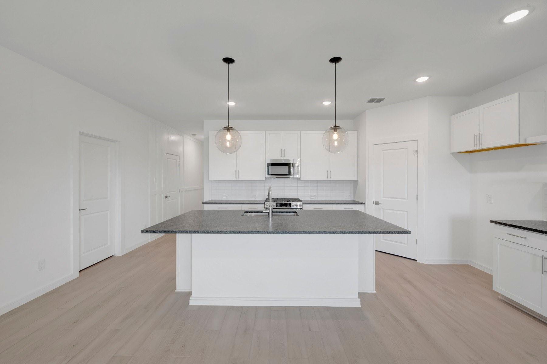 7811 Jasper Meadows Way