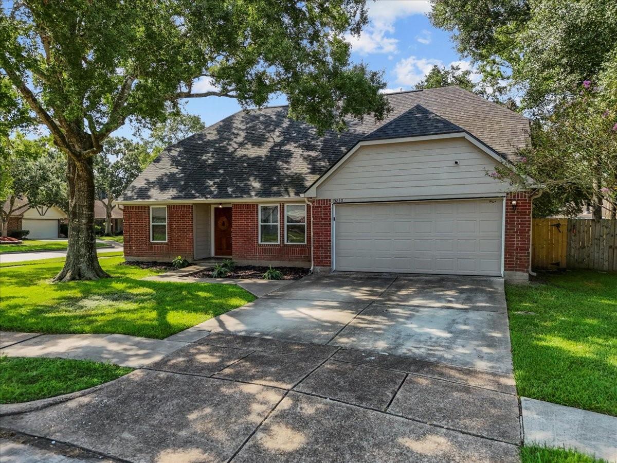 15830 Saint Lawrence Circle
