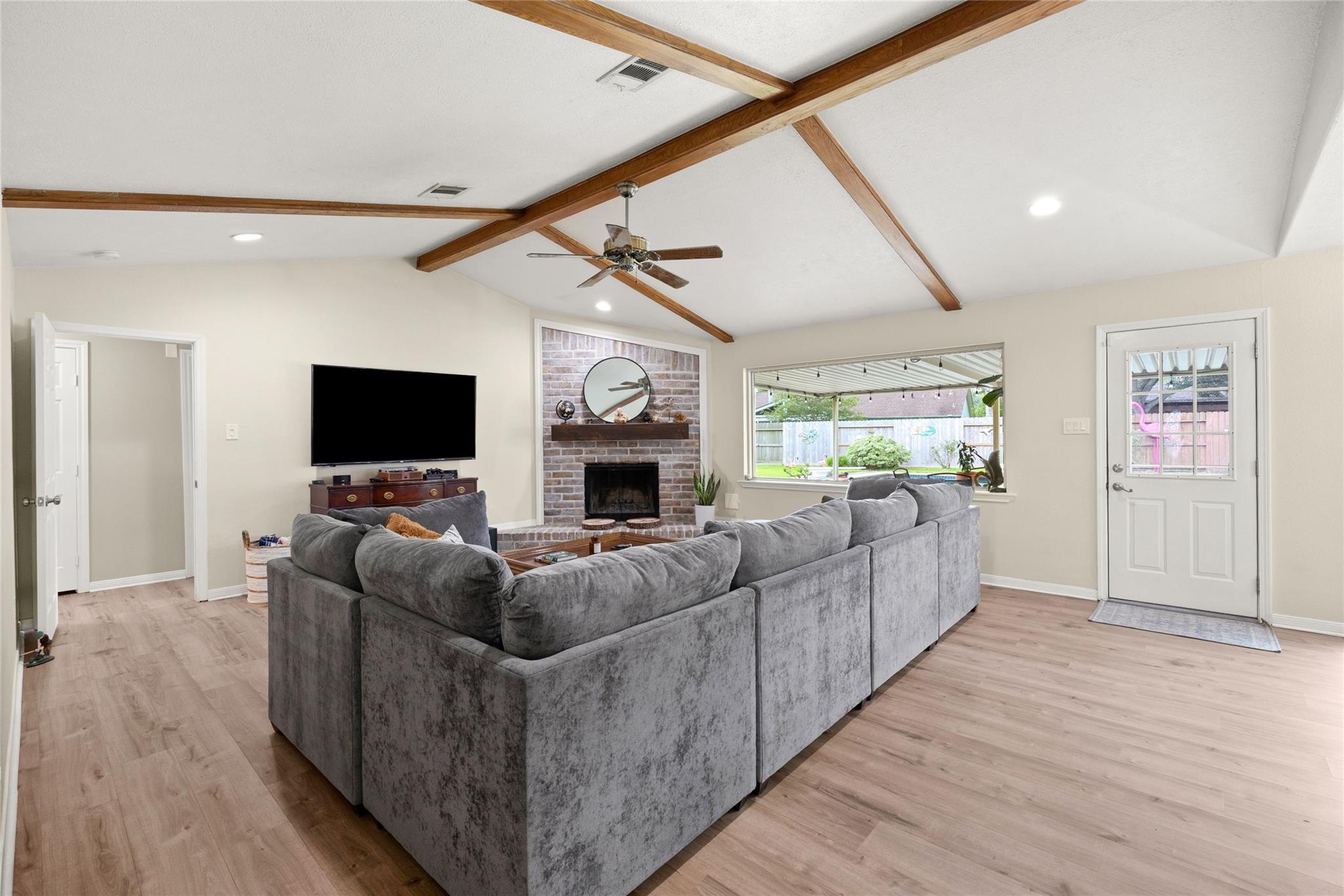 1922 Crooked Creek Lane