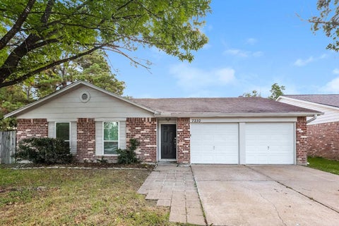 Photo of 7230 Dew Mist Lane, Houston, TX 77095 (MLS # 73455621)
