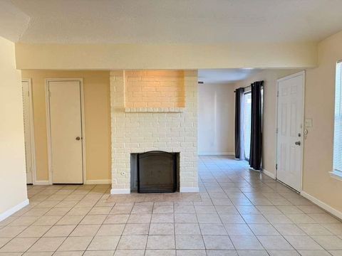 Photo of 7318 Boone Road #B, Houston, TX 77072 (MLS # 88105162)