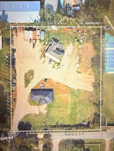 Photo of 1607 Gault Road, Houston, TX 77039 (MLS # 25911675)
