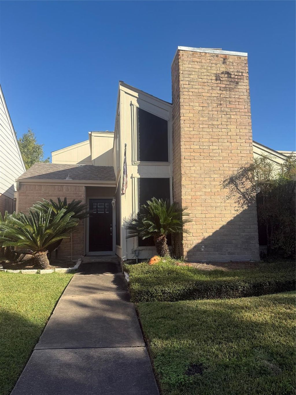 Photo of 1911 Trixie Lane, Houston, TX 77042 (MLS # 90764248)
