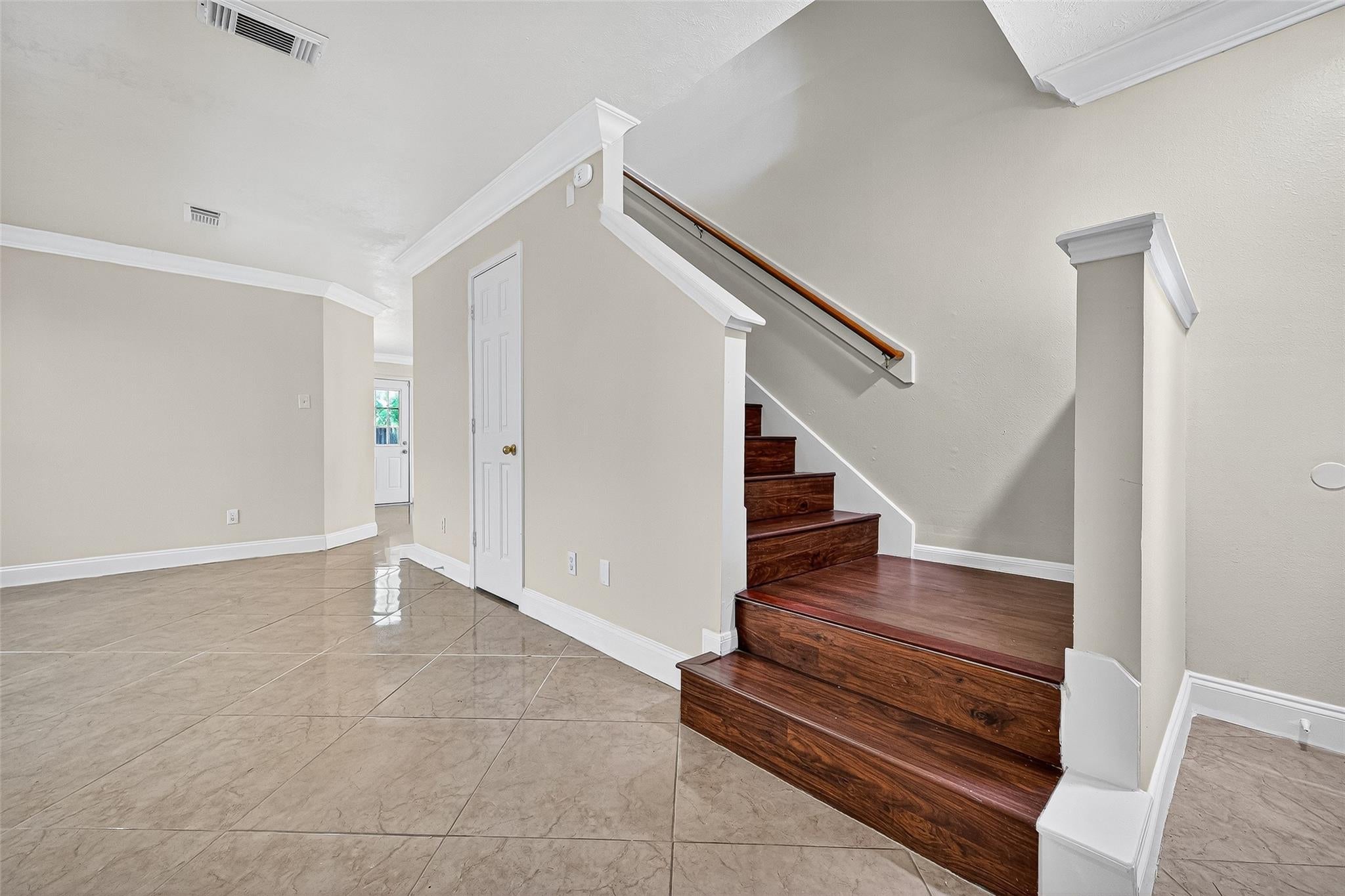 2219 Mountshire Drive