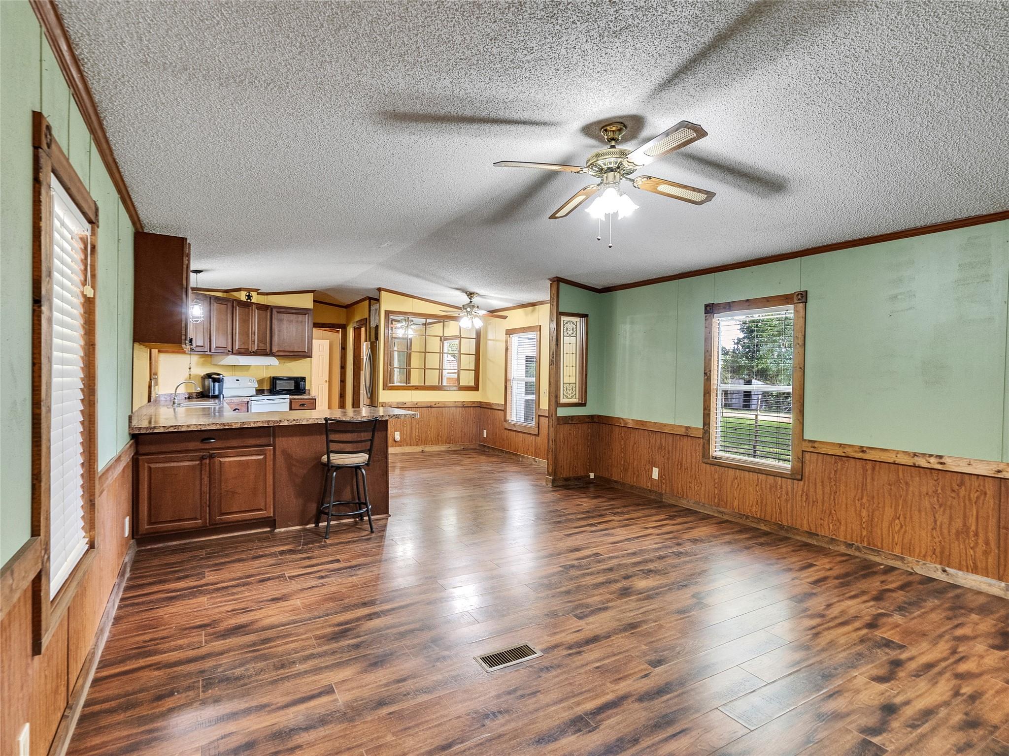 17381 Fm 1484 Road