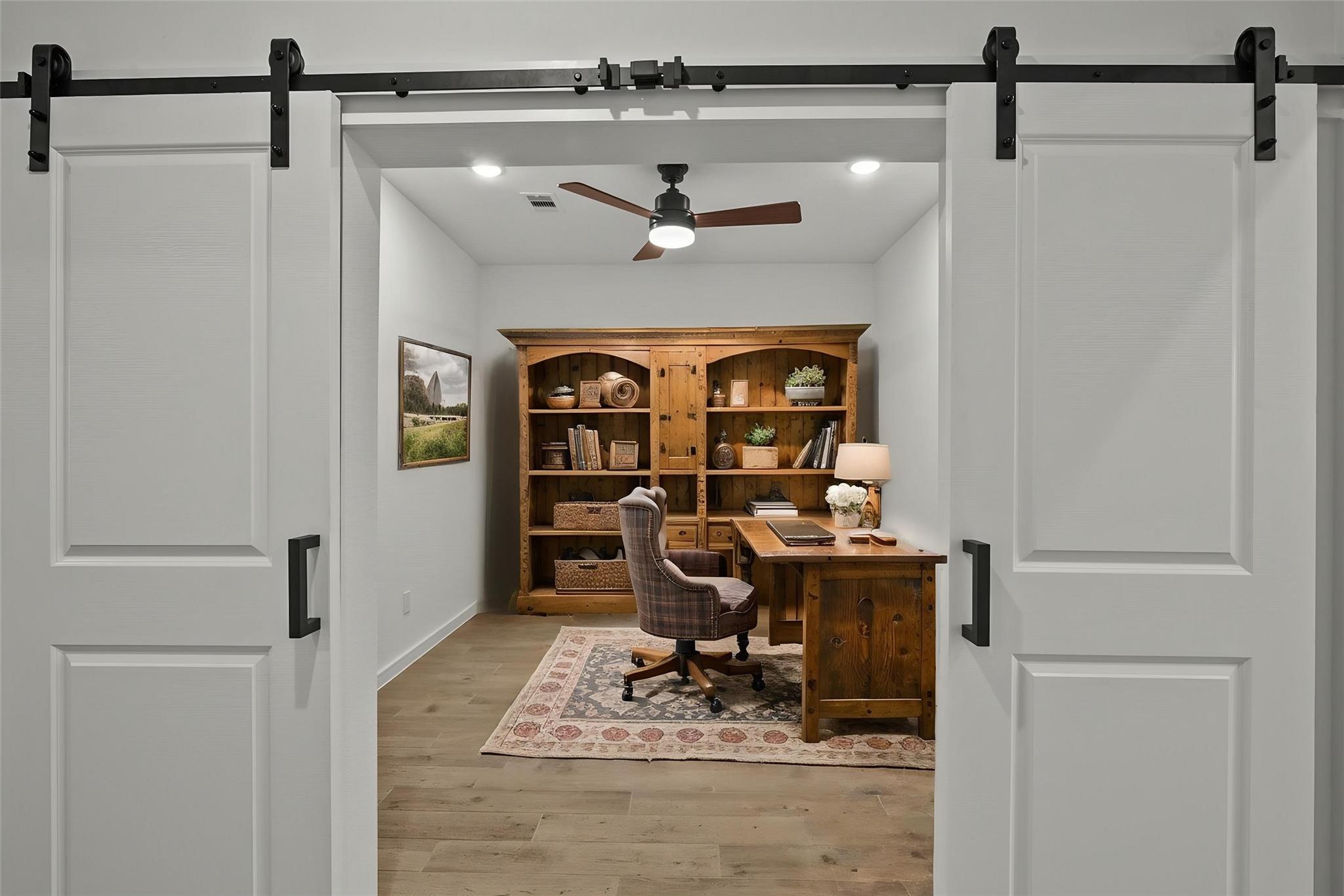 12402 Old Fashion Circle