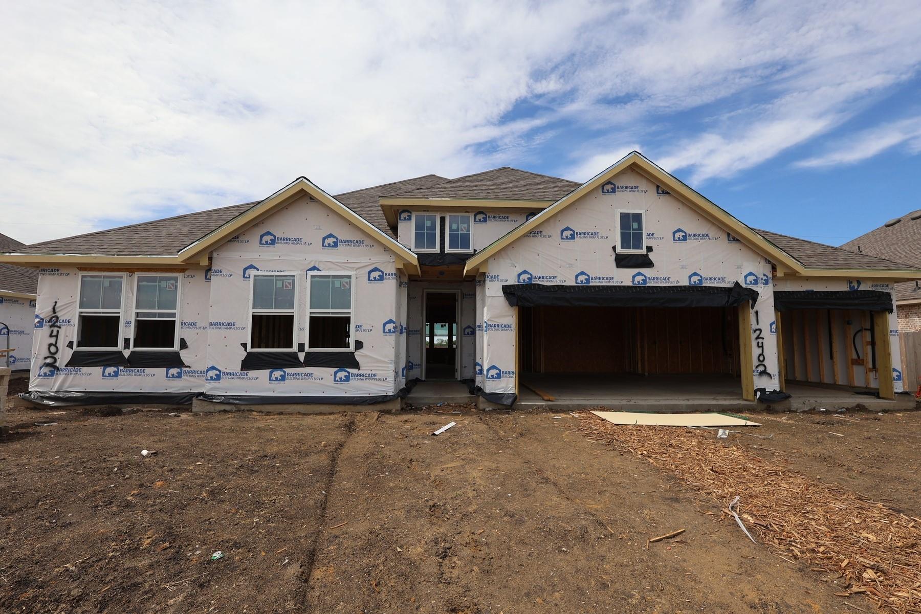 12402 Old Fashion Circle