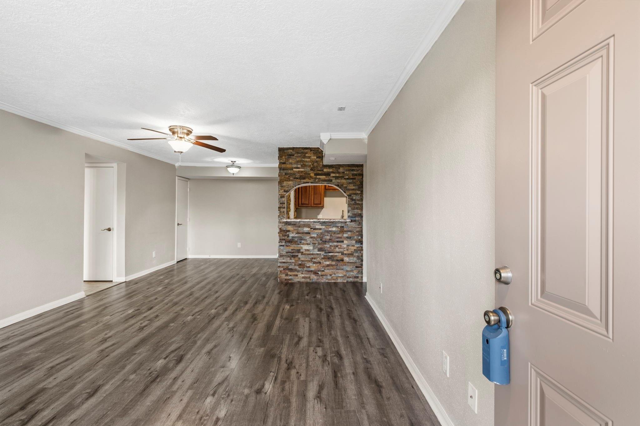 1860 White Oak Drive 355