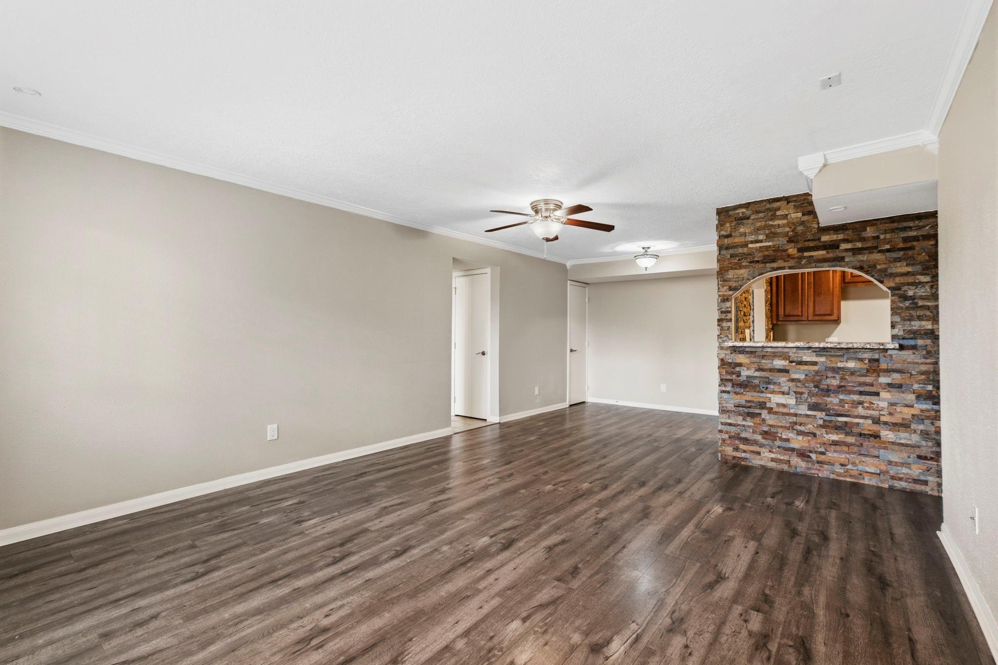 1860 White Oak Drive 355