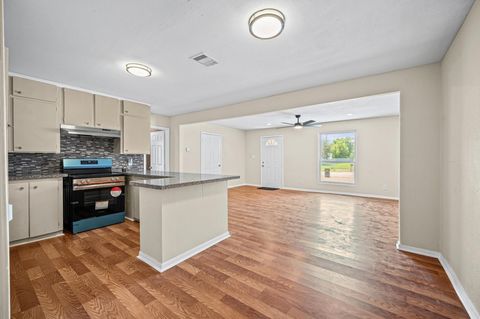 Tiny photo for 10621 Lane Street, Houston, TX 77029 (MLS # 50227558)