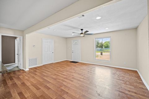 Tiny photo for 10621 Lane Street, Houston, TX 77029 (MLS # 50227558)