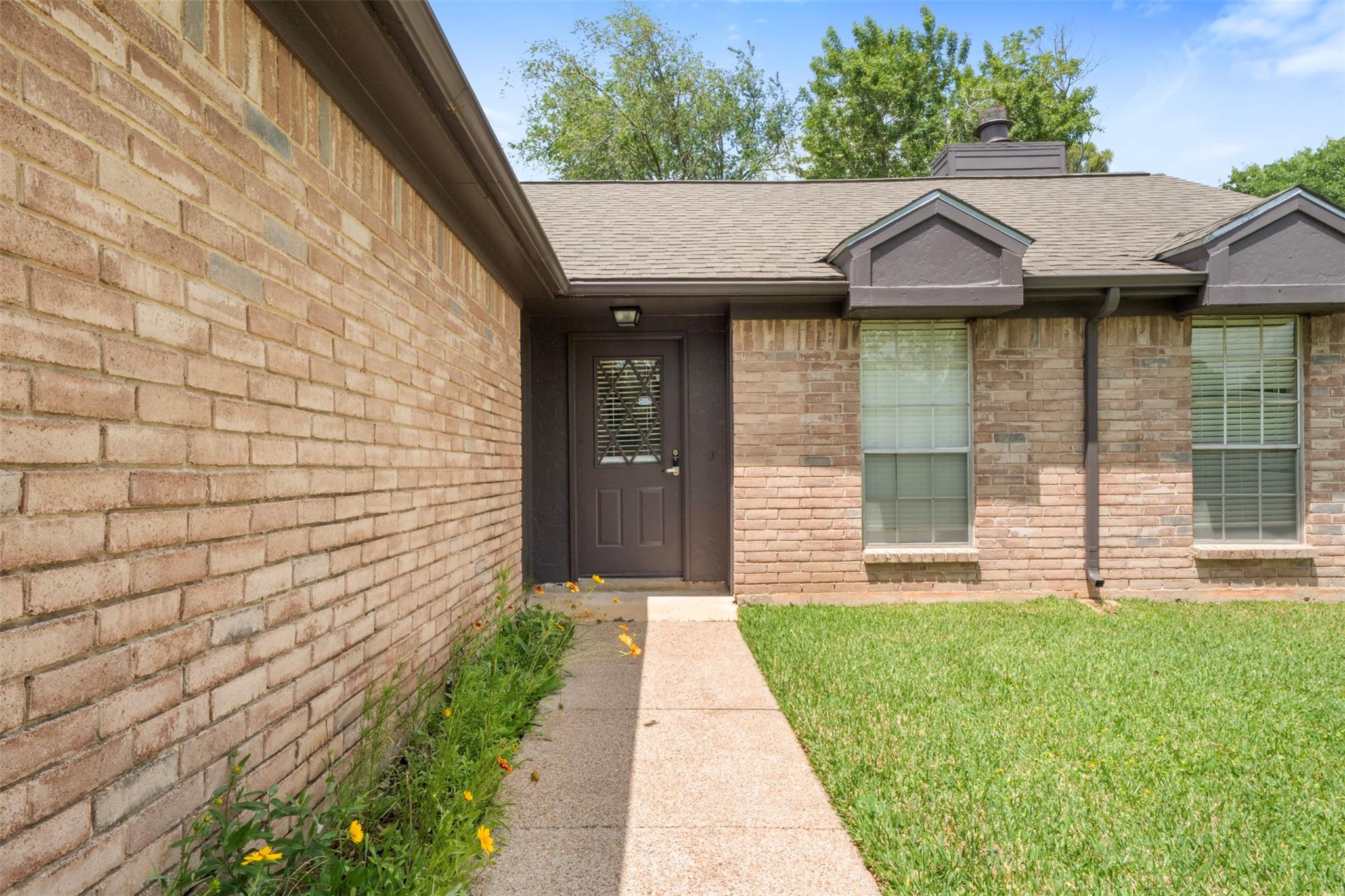 3410 E Heatherock Circle