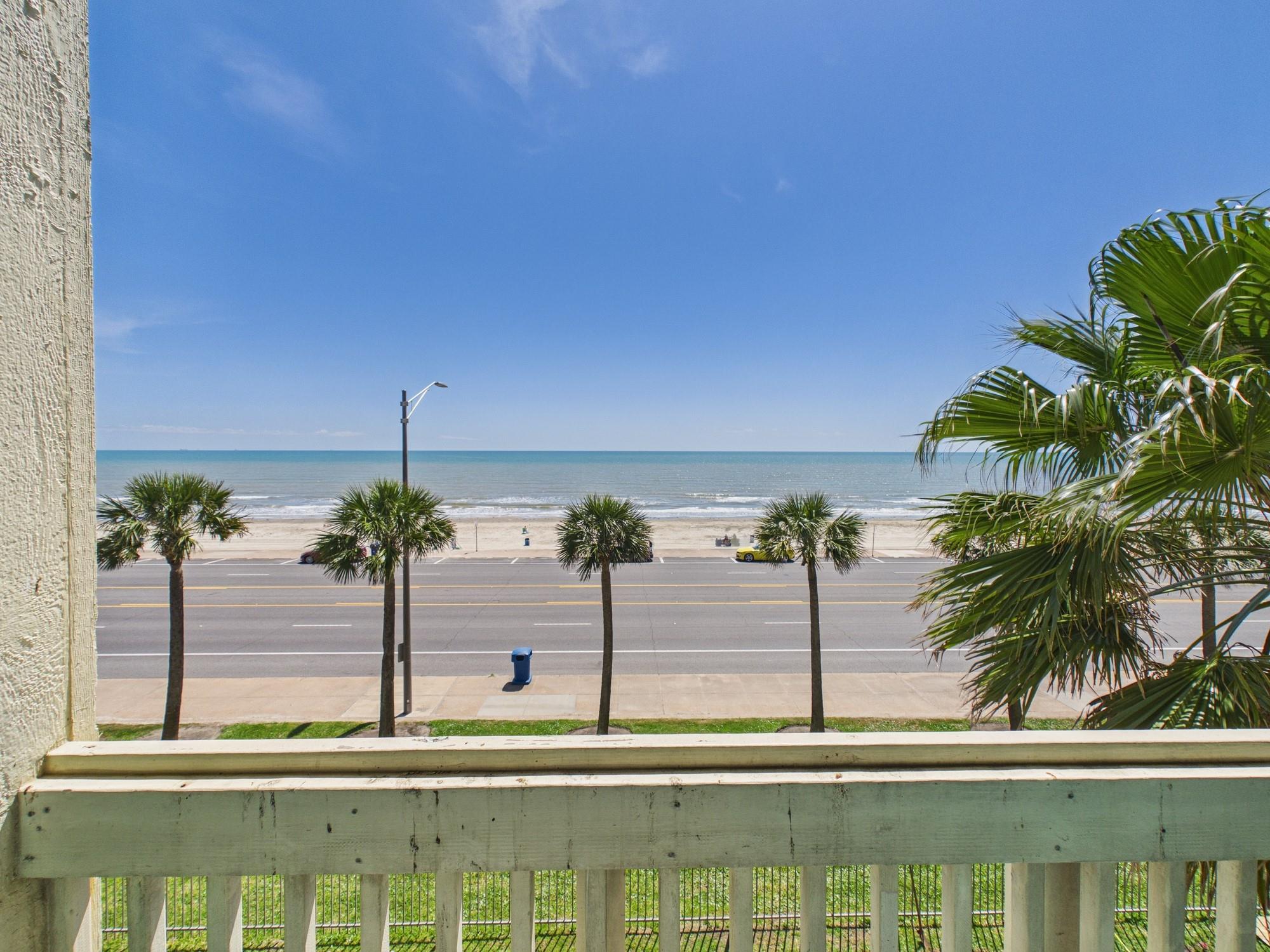 7000 Seawall Boulevard 1032