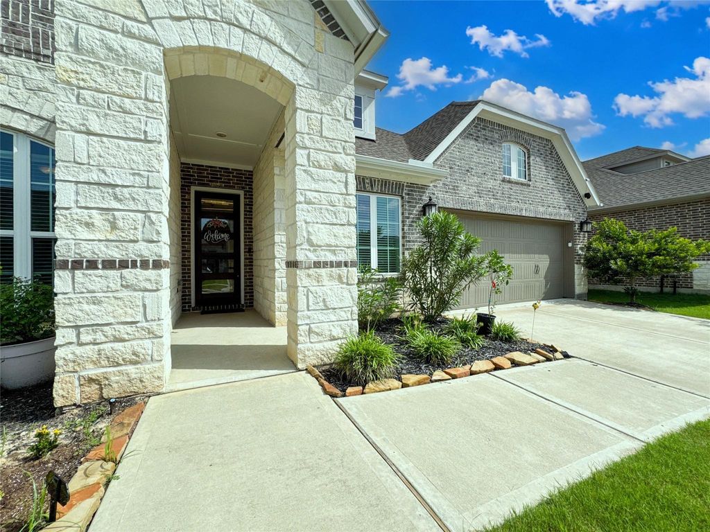 Photo of 9718 Starry Night Lane, Manvel, TX 77578 (MLS # 86090250)
