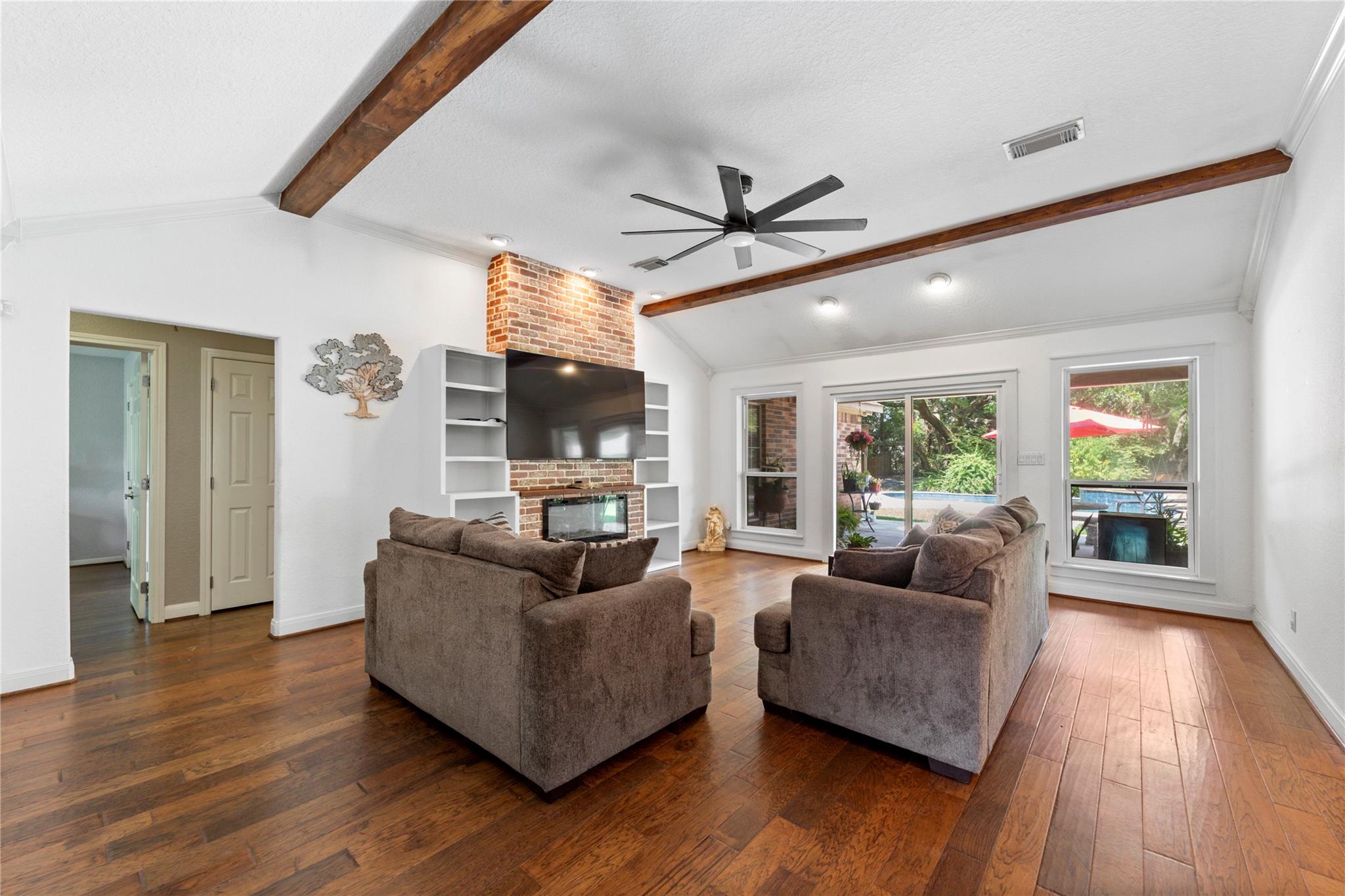 3430 W Meadow Lane