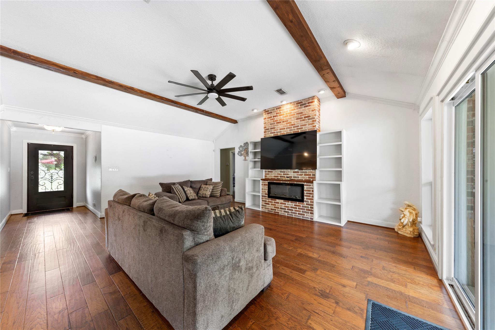 3430 W Meadow Lane