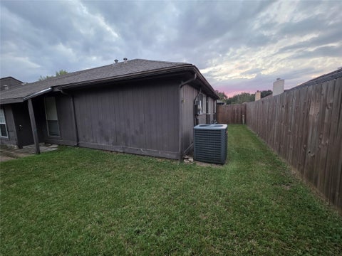 Tiny photo for 8522 Fawn Terrace Drive, Houston, TX 77071 (MLS # 77550604)