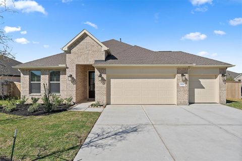 Photo of 1524 Apache Heights Dr, Dayton, TX 77535 (MLS # 10187667) Photo of 1524 Apache Heights Dr, Dayton, TX 77535 (MLS # 10187667)