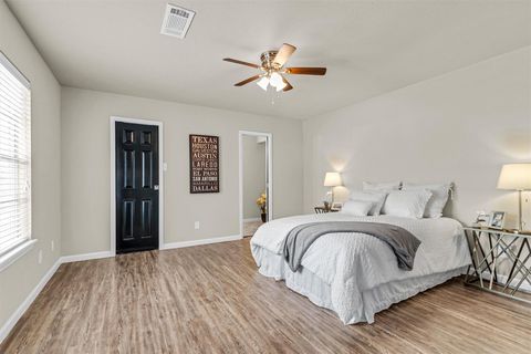 Tiny photo for 7911 Heathrow Lane, Spring, TX 77379 (MLS # 95896257)