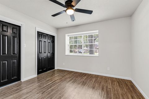 Tiny photo for 7911 Heathrow Lane, Spring, TX 77379 (MLS # 95896257)